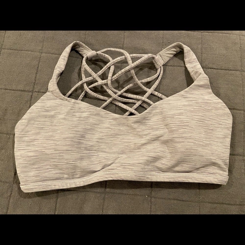 Lululemon Free to Be Bra